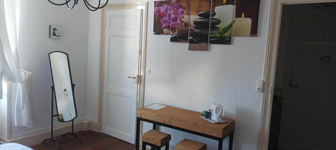 Montplaisir Bed and Breakfast Montendre Exteriör bild