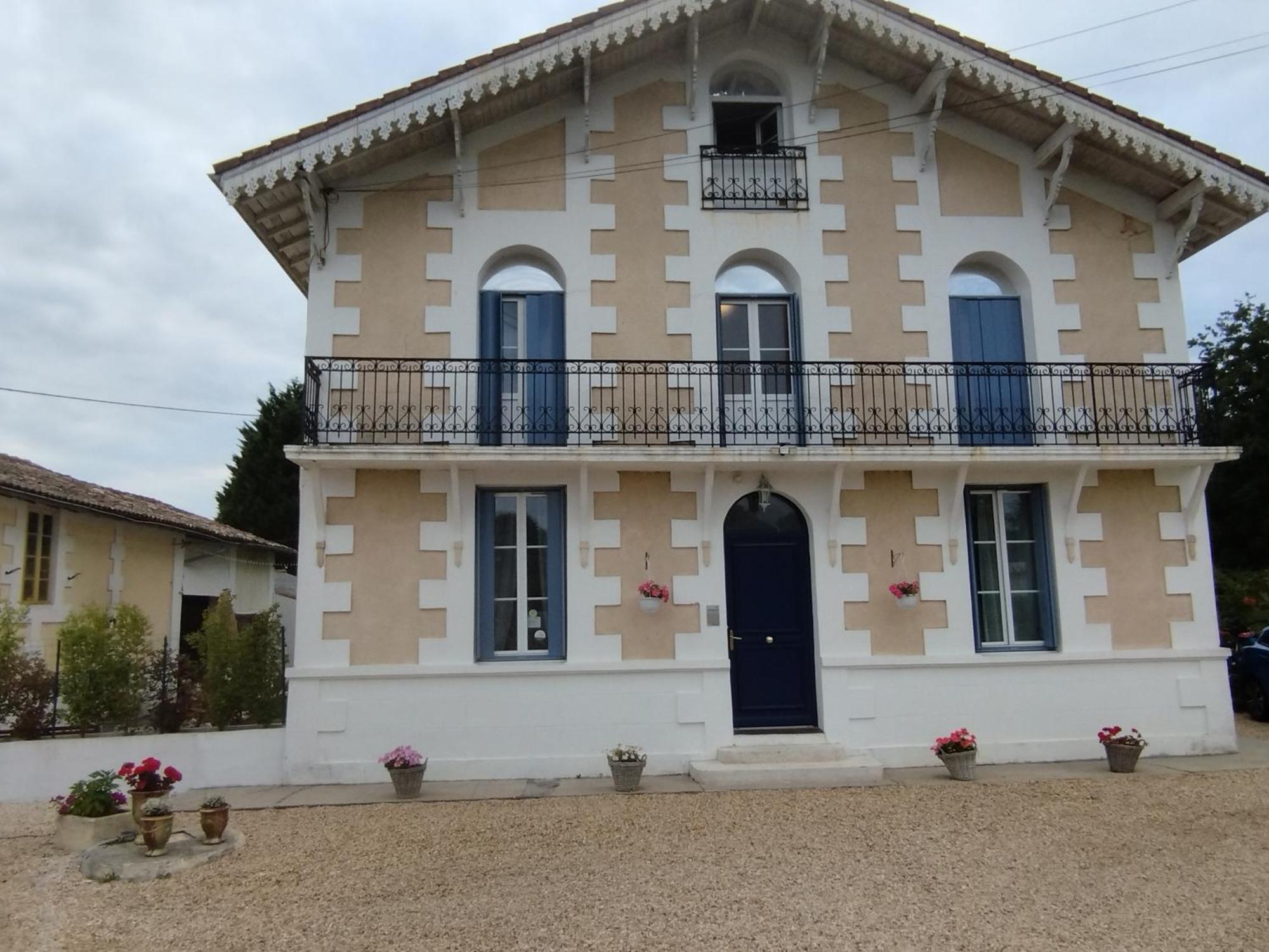 Montplaisir Bed and Breakfast Montendre Exteriör bild